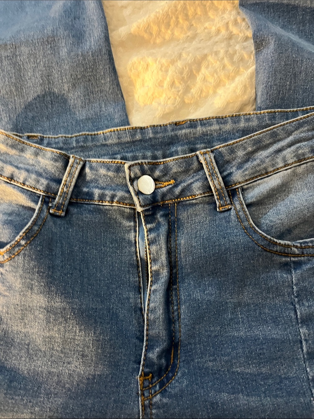 SHEIN Women’s Classic High-Rise Blue Jeans With Slit On Bottom